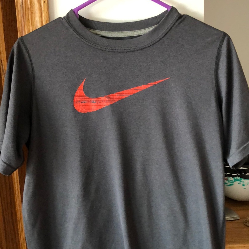 Youth L Nike T-Shirt